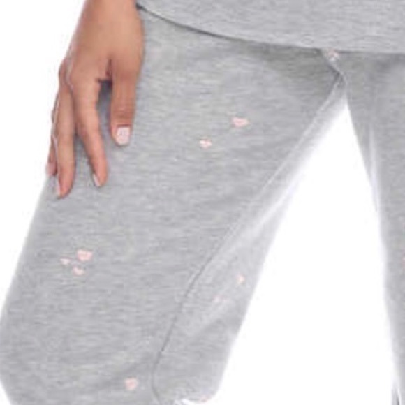 Honeydew Ladies Embroidered Lounge Set - Gray with Pink Hearts - Size 2X - Picture 2 of 6